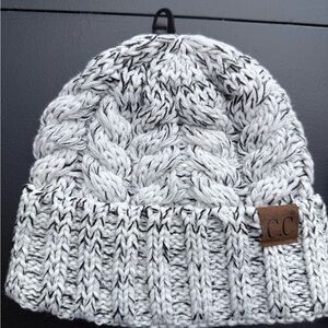 C.C Heathered Knit Beanie in Gray and White